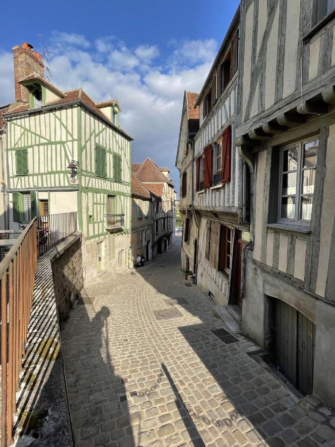 Appartement Le Cadet Roussel Auxerre Les Quais Eksteriør billede