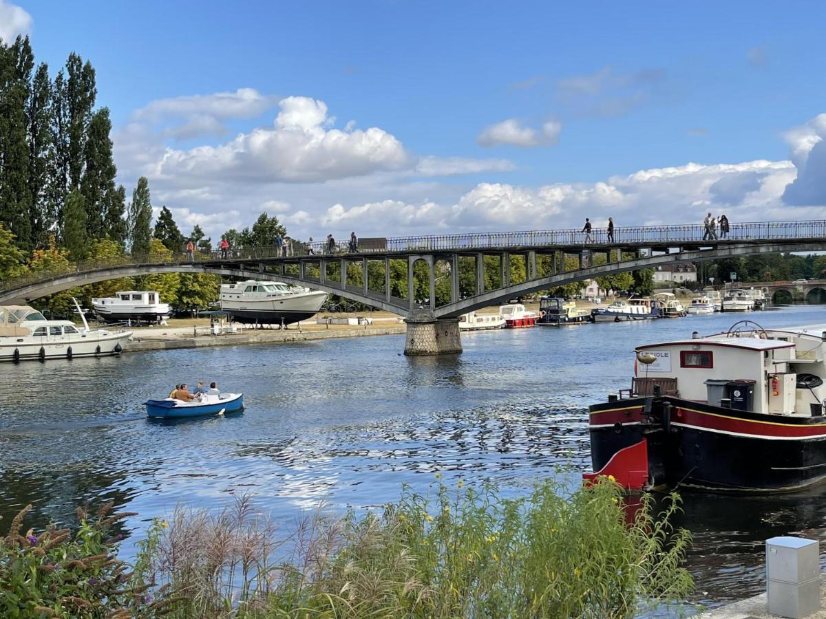 Appartement Le Cadet Roussel Auxerre Les Quais Eksteriør billede